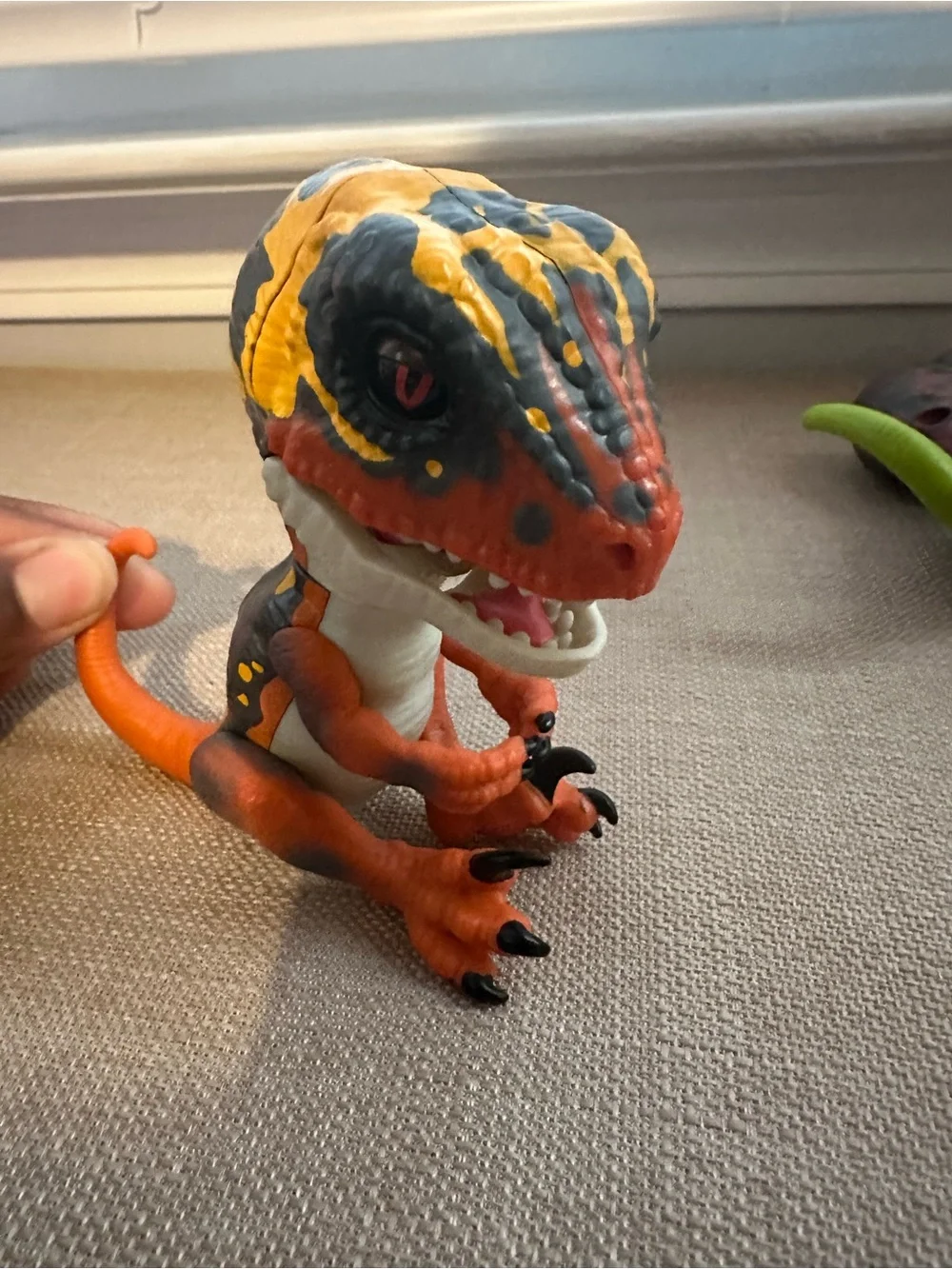 Lot of 7 WowWee Fingerlings Untamed Raptor Dinosaurs Sounds Chomping EUC - Picture 6 of 10